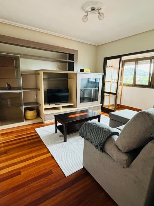 Muskiz Retreat, Playa 5 Mins, Wifi Gratis Bagian luar foto